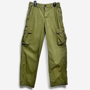 Madewell Green Cargo Pants Relaxed Fit
Woman’s Sz 24